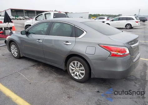 2015 Nissan Altima 2.5 S из США, поврежденный, VIN 1N4AL3AP1FC586956